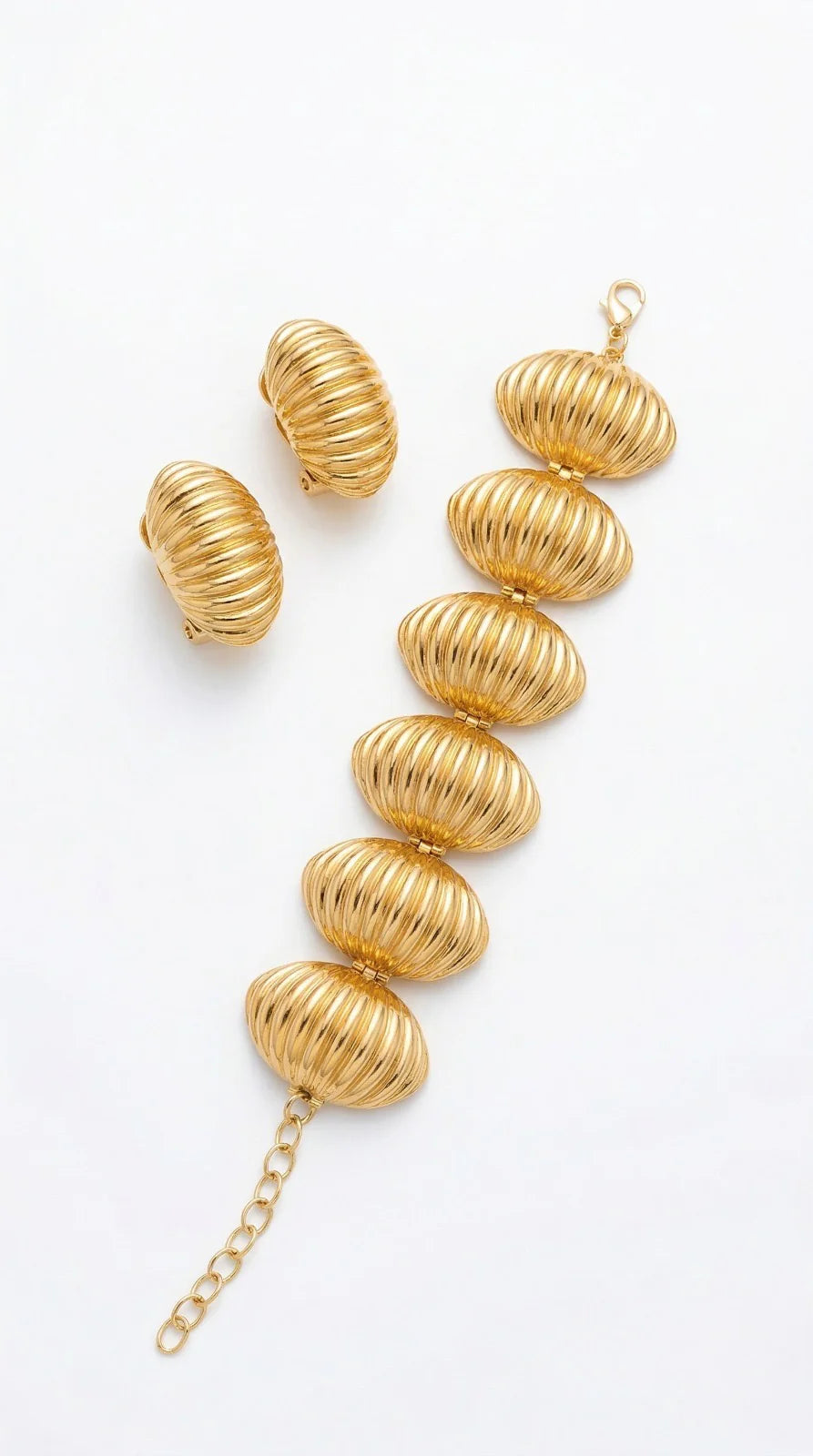 Marbella Shell Earrings with fitting golden cuff from Emilia Merz Collection