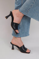 L.A. Heels - Black - Emilia Merz