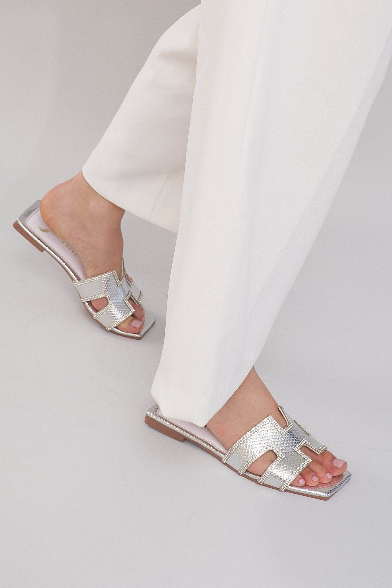 Dubai H Flats - Rhinestone Silver - Emilia Merz