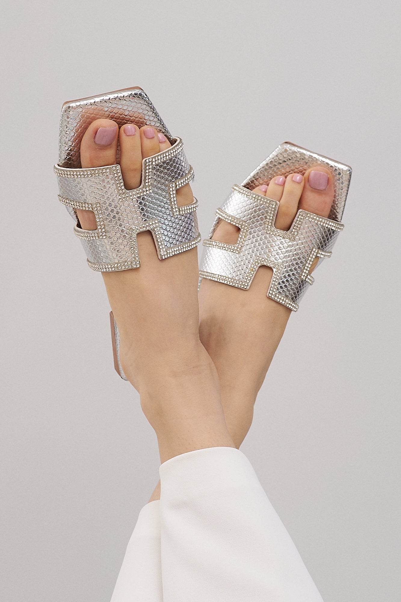 Dubai H Flats - Rhinestone Silver - Emilia Merz